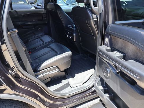 Used 2020 Ford Expedition Limited RWD image 18