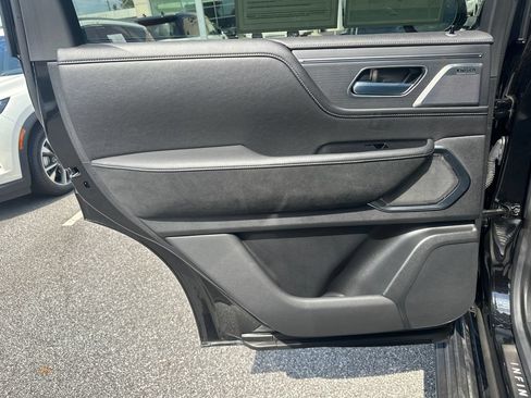 Certified 2025 INFINITI QX80 Sensory AWD/4WD image 18