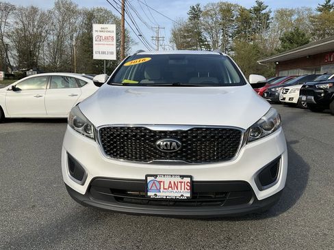 Used 2016 Kia Sorento AWD w/ LX Convenience Package image 2