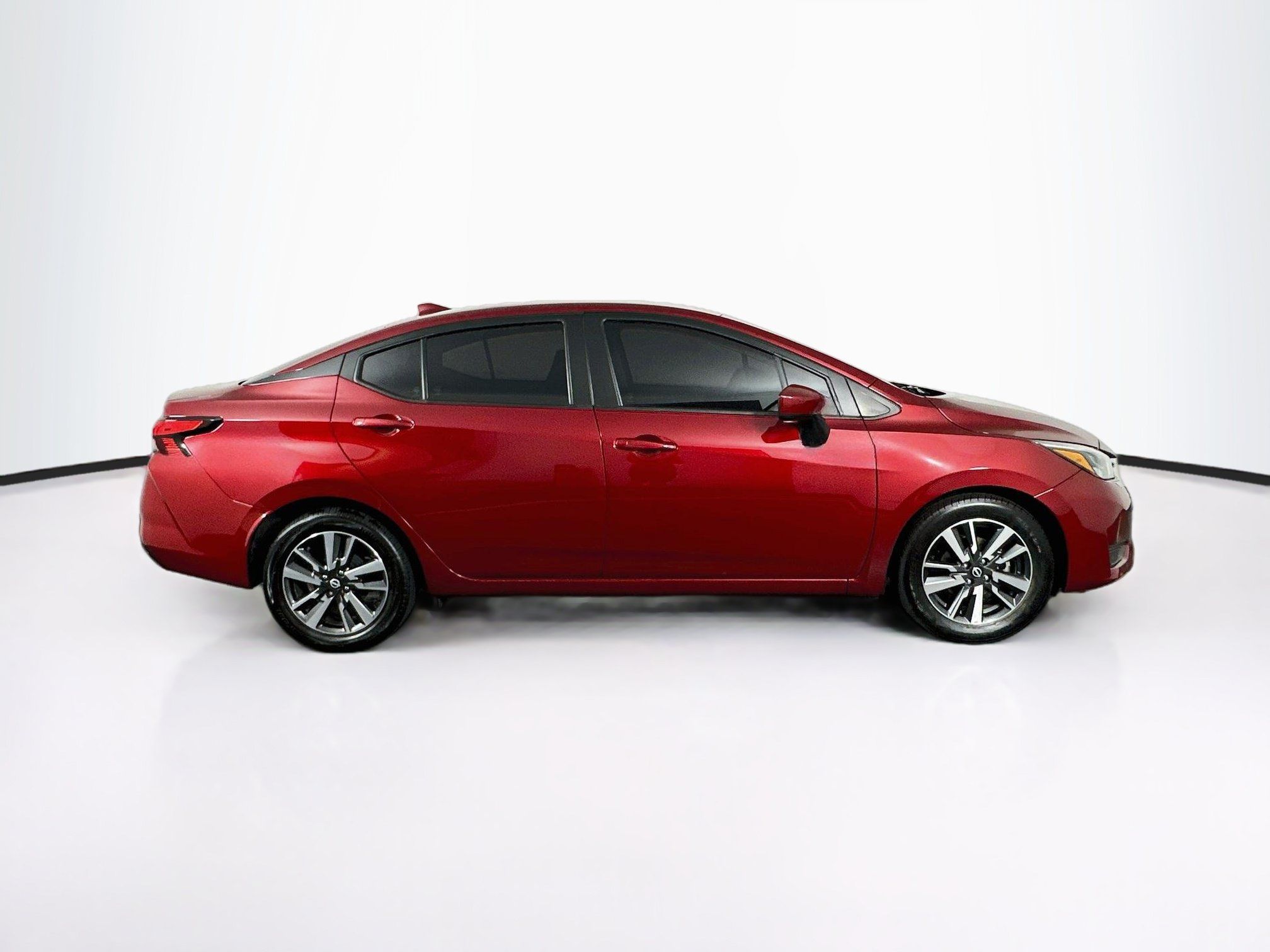 Used 2025 Nissan Versa SV FWD image 10