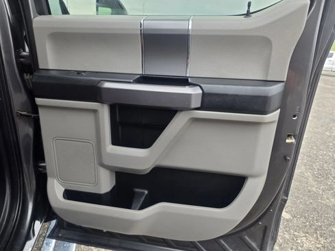 Used 2019 Ford F250 XLT w/ XLT Premium Package AWD/4WD image 14