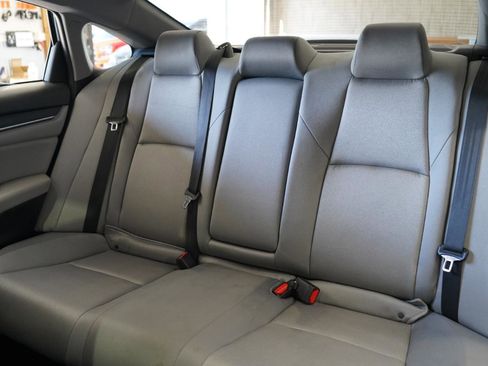 Used 2020 Honda Accord LX image 34