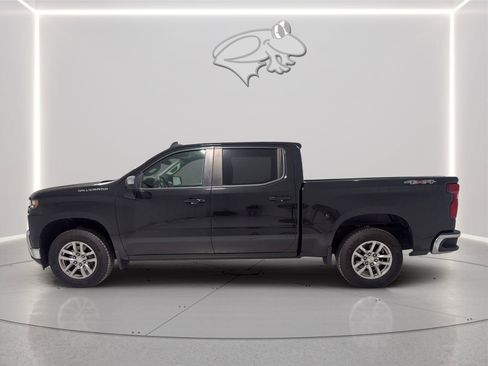 Used 2021 Chevrolet Silverado 1500 LT AWD/4WD image 2