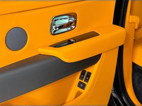 Used 2026 Rolls-Royce Cullinan image 35