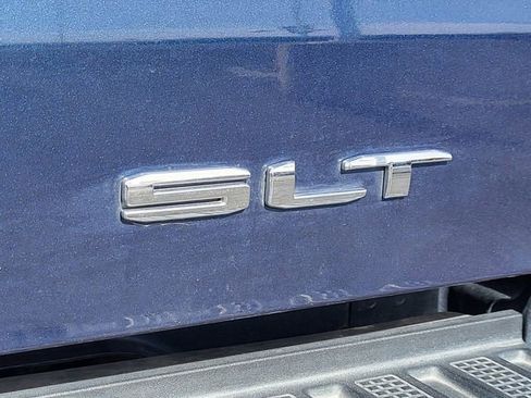 Used 2022 GMC Sierra 1500 SLT w/ SLT Premium Plus Package image 9