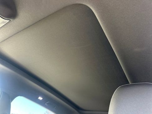 Used 2025 Volkswagen Atlas Cross Sport SEL R-Line image 17