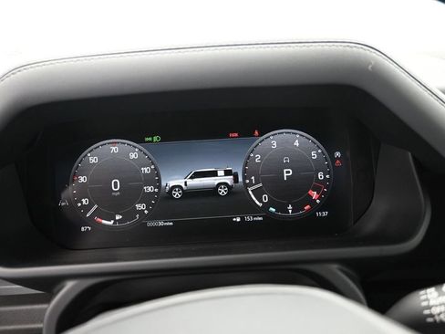 Used 2025 Land Rover Defender 110 X-Dynamic SE AWD/4WD image 5