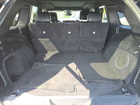 Used 2020 Jeep Grand Cherokee Limited w/ Luxury Group II image 57