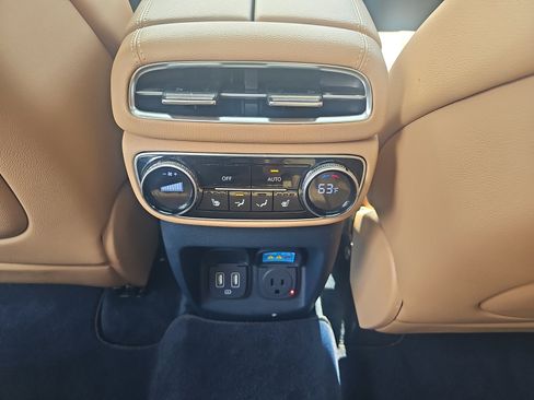 Used 2021 Genesis GV80 2.5T w/ Prestige Package 05 RWD image 32