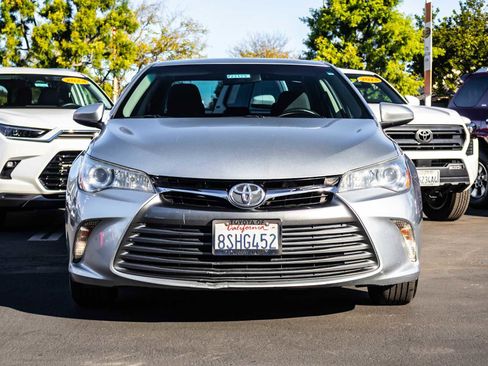 Certified 2017 Toyota Camry LE image 2