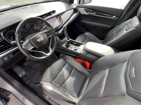 Certified 2024 Cadillac XT6 Premium Luxury image 18