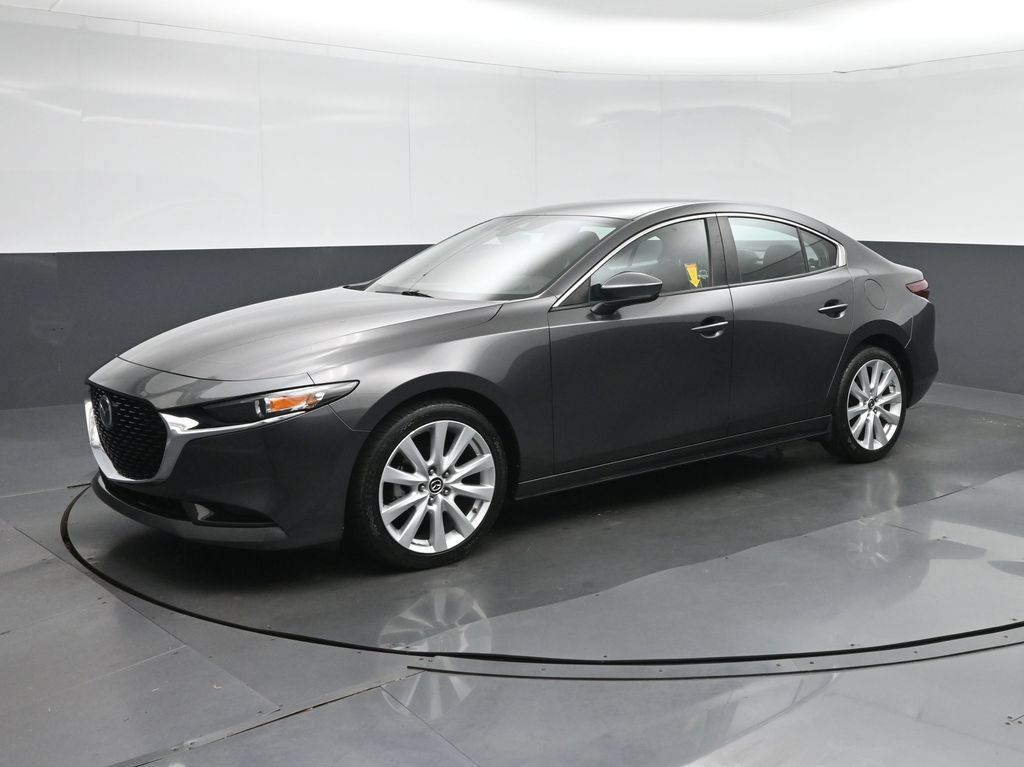Used 2019 MAZDA MAZDA3 Sedan w/ Preferred Package FWD image 3