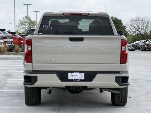 New 2026 Chevrolet Silverado 1500 Custom image 5