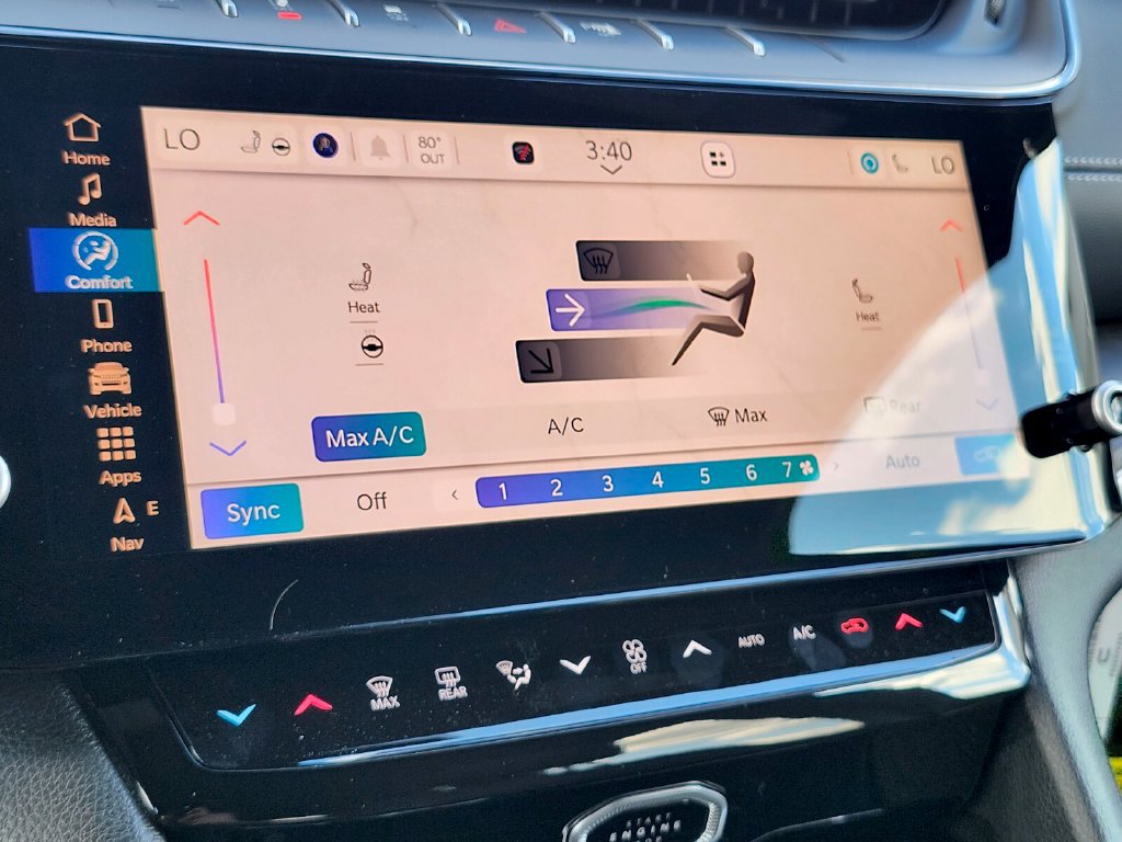 New 2026 Jeep Grand Cherokee Altitude AWD/4WD image 23