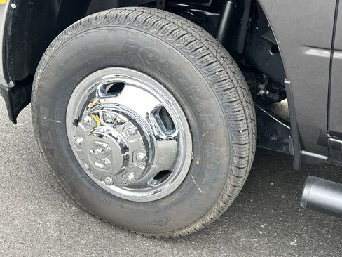 New 2026 RAM 3500 Tradesman image 34