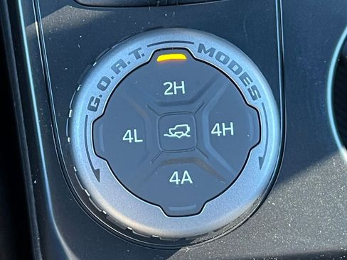 New 2025 Ford Bronco Badlands w/ Sasquatch Package image 24