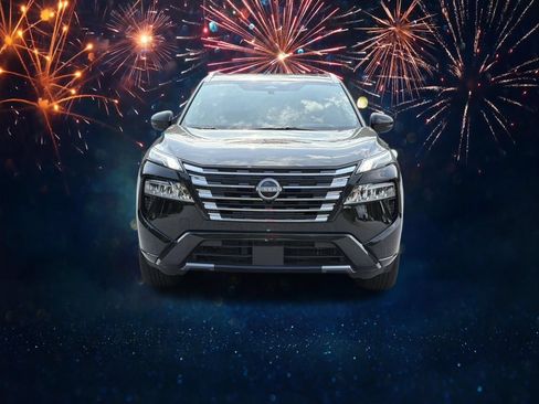 Certified 2025 Nissan Rogue Platinum w/ Platinum Premium Package FWD image 32