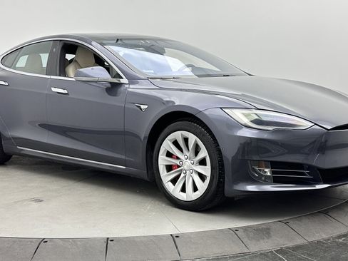Used 2020 Tesla Model S Performance AWD/4WD image 3