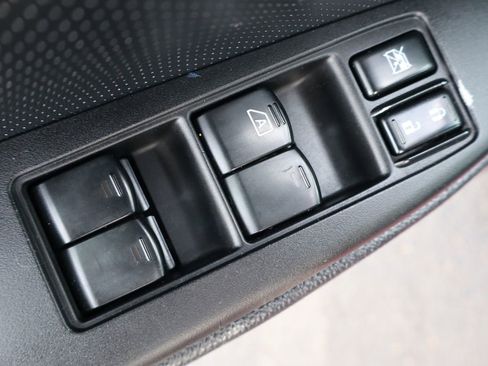 Used 2011 Subaru Legacy 2.5i Limited image 27