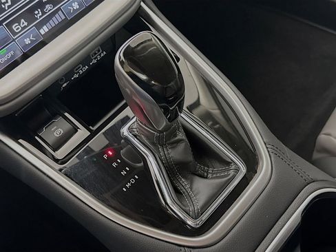 Used 2025 Subaru Outback Onyx Edition image 19