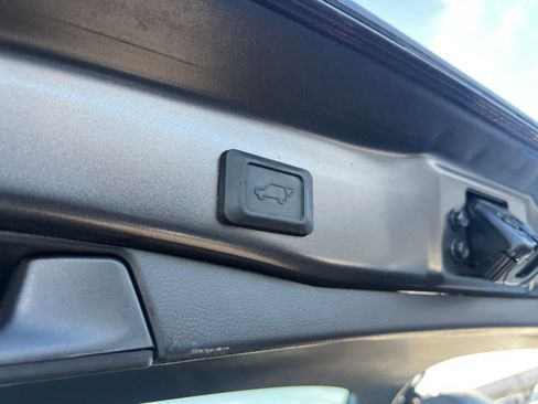 Used 2025 Toyota RAV4 XLE w/ Convenience Package image 21