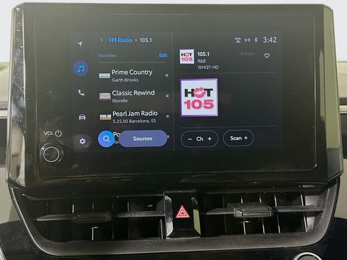Used 2023 Toyota Corolla SE FWD image 24