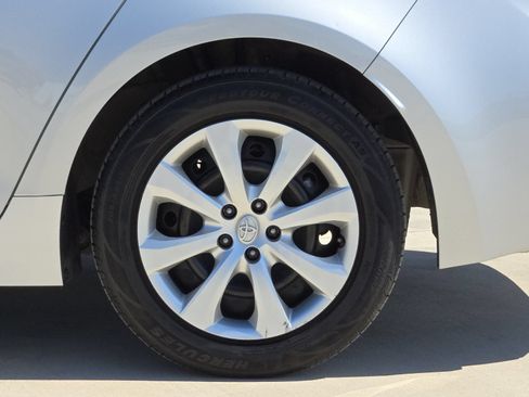 Used 2024 Toyota Corolla LE FWD image 22