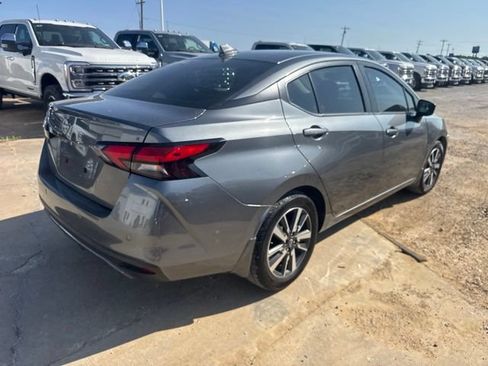 Used 2025 Nissan Versa SV w/ Trunk Package FWD image 5