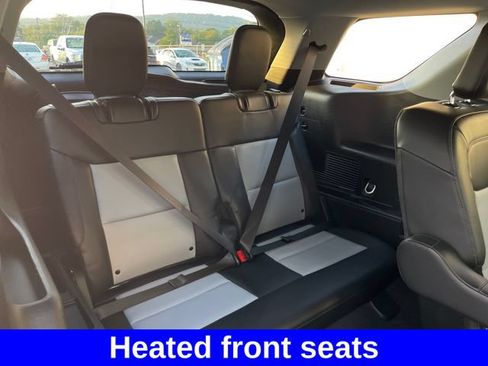 Used 2024 Ford Explorer XLT w/ Equipment Group 202A AWD/4WD image 34