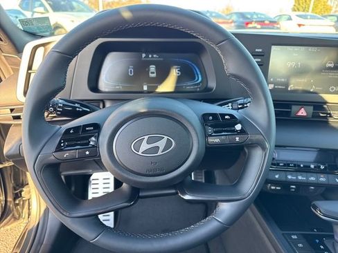New 2026 Hyundai Elantra SEL Sport Premium FWD image 17