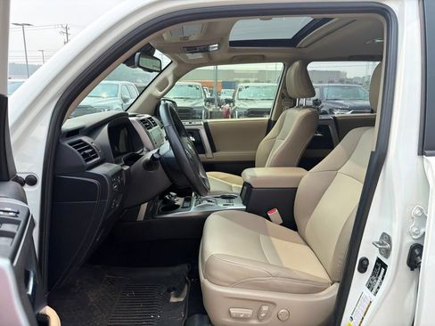 Used 2023 Toyota 4Runner SR5 Premium w/ Moonroof Package AWD/4WD image 11