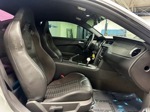 Used 2014 Ford Mustang Shelby GT500 w/ Equipment Group 821A RWD image 18