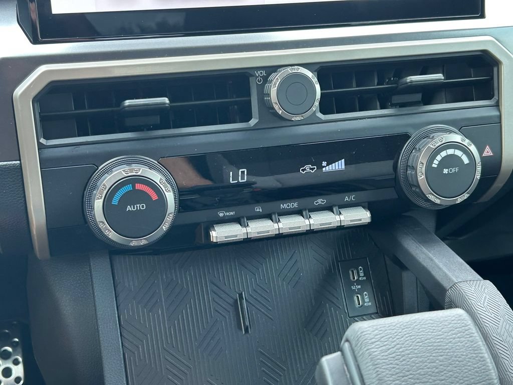 Certified 2026 Toyota Tacoma TRD Sport AWD/4WD image 31