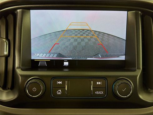 Used 2022 GMC Canyon AT4 w/ Trailering Package image 15