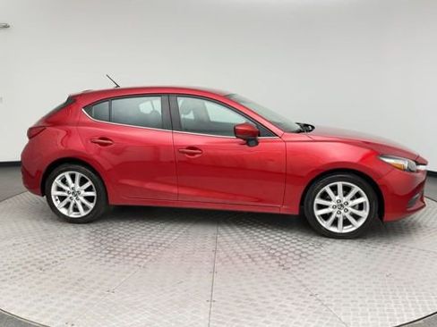 Used 2017 MAZDA MAZDA3 Touring image 9