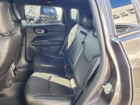 Used 2024 Jeep Compass Trailhawk image 18