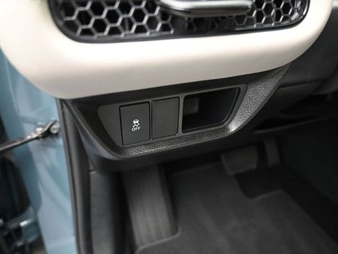 Certified 2026 Honda HR-V LX image 13