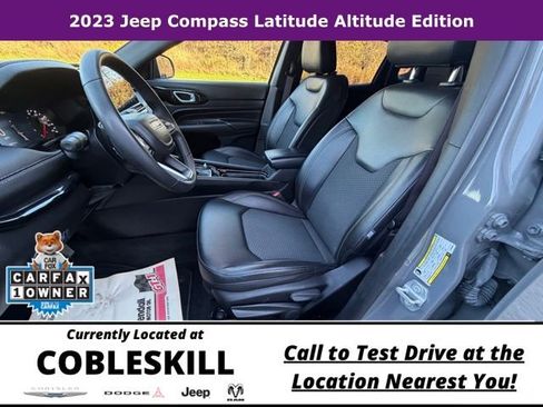 Used 2023 Jeep Compass Latitude AWD/4WD image 16