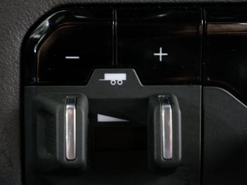 Used 2024 RAM 2500 Big Horn image 22