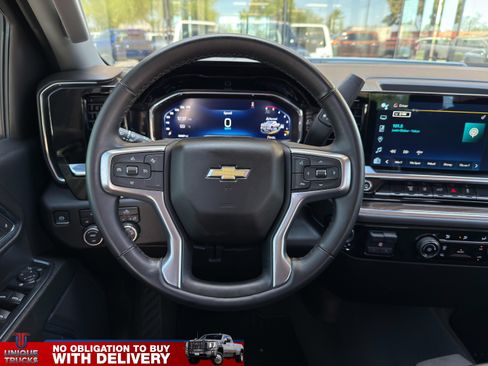Used 2024 Chevrolet Silverado 3500 LT AWD/4WD image 31