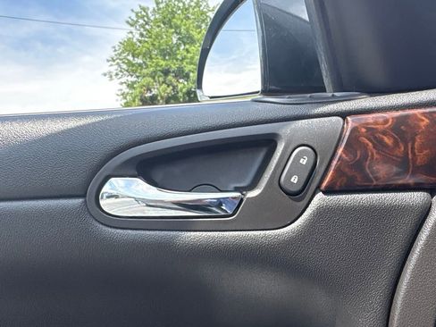 Used 2016 Chevrolet Impala Limited LS FWD image 11