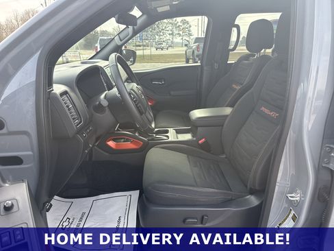 Used 2024 Nissan Frontier PRO-4X w/ Technology Package image 9