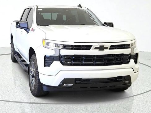 Used 2025 Chevrolet Silverado 1500 RST w/ Convenience Package II AWD/4WD image 2