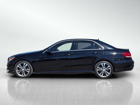 Used 2016 Mercedes-Benz E 350 Sedan w/ Premium Package image 8