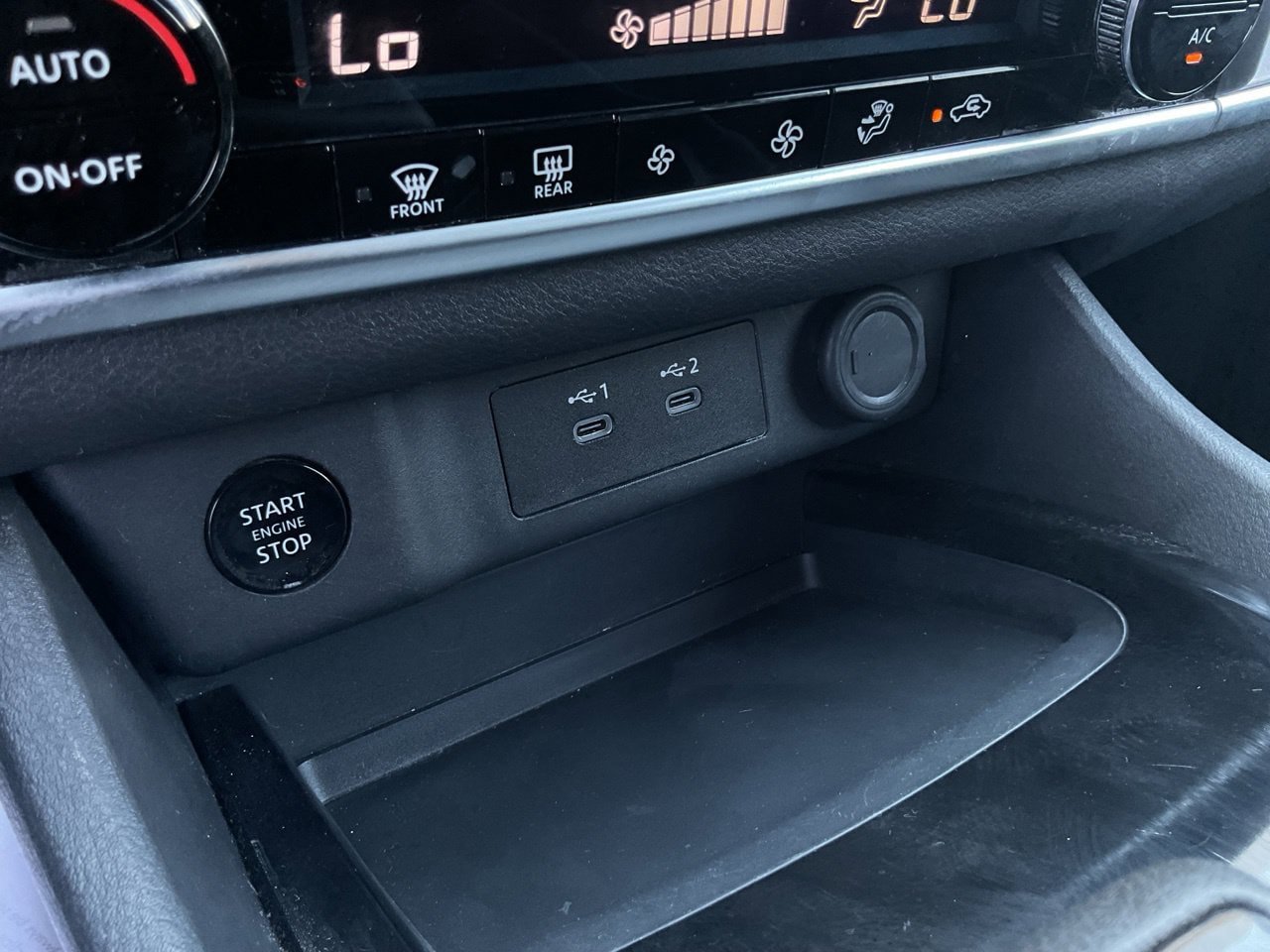 Used 2025 Nissan Rogue SV FWD image 26