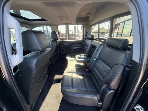 Used 2019 GMC Sierra 2500 Denali w/ Duramax Plus Package image 18