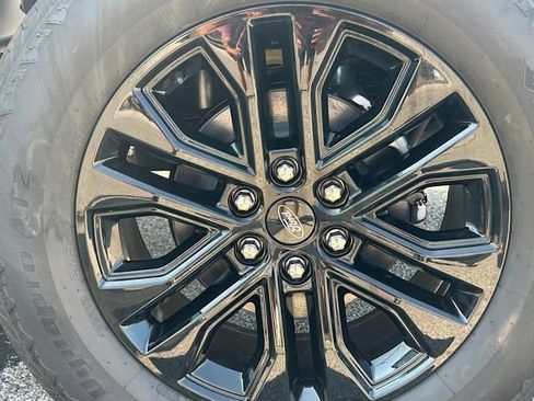 New 2025 Ford F150 Lariat w/ Equipment Group 501A Mid image 40