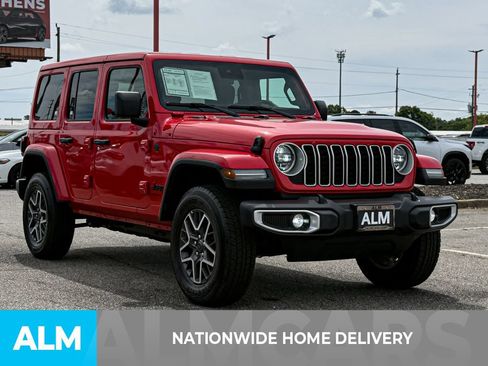 Used 2025 Jeep Wrangler Unlimited Sahara AWD/4WD image 4