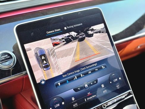 Used 2023 Mercedes-Benz S 580 4MATIC Sedan w/ AMG Line image 29