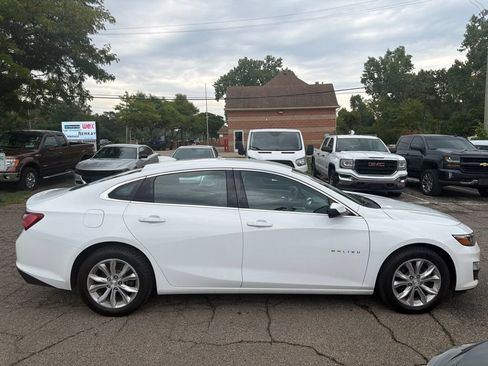 Used 2020 Chevrolet Malibu LT w/ Fleet LT Safety Package FWD image 4